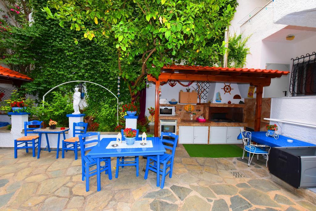 Ferienwohnung Haus Niko Nea Poteidaia Exterior foto